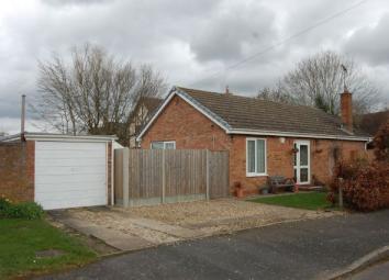 Detached bungalow For Sale in Northampton