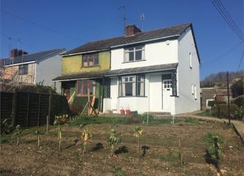 Semi-detached house For Sale in Stonehouse