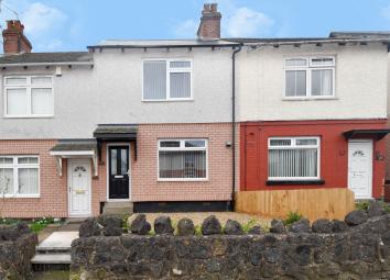Terraced house For Sale in Redditch