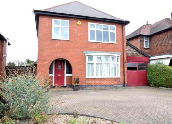 Detached house For Sale in Ilkeston