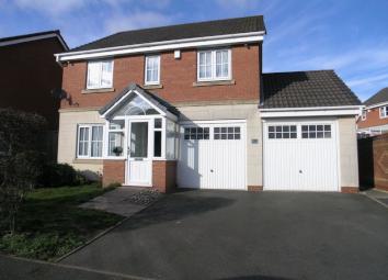 Detached house For Sale in Oldbury