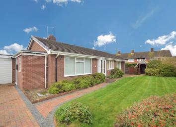 Detached bungalow For Sale in Shrewsbury