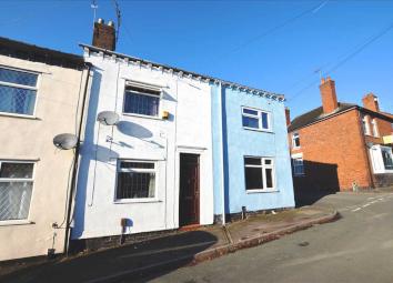 Terraced house For Sale in Newcastle-under-Lyme