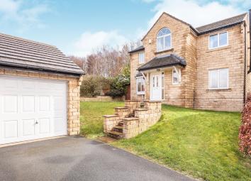 Detached house For Sale in Heckmondwike