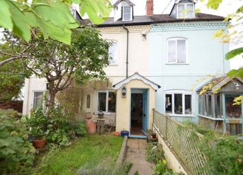 Terraced house To Rent in Stroud