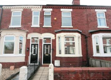 Terraced house To Rent in Sale
