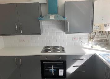 End terrace house To Rent in Neath