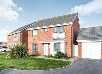 Detached house For Sale in Bilston