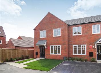 Terraced house For Sale in Lichfield