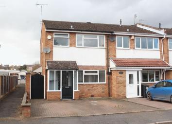 Terraced house For Sale in Kingswinford