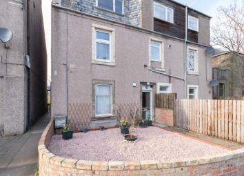 Flat For Sale in Leven