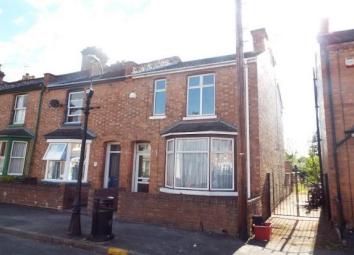 End terrace house To Rent in Leamington Spa