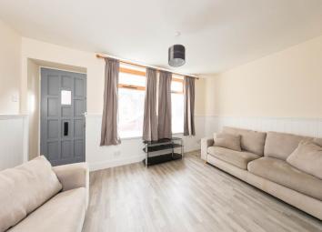 Flat For Sale in Crieff