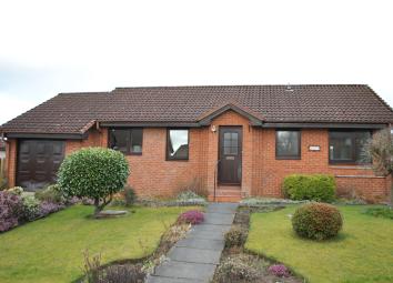 Detached bungalow For Sale in Livingston
