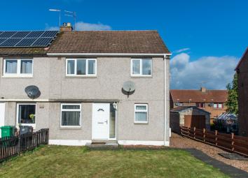 End terrace house For Sale in Dunfermline