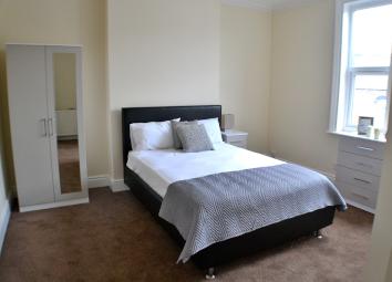 Barn conversion To Rent in Derby