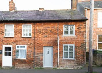 Cottage For Sale in Brackley