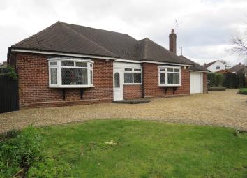Detached bungalow For Sale in Sutton Coldfield