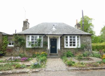 Detached house For Sale in Cupar