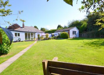 Bungalow For Sale in Cottingham