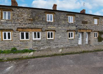 Terraced house For Sale in Langport