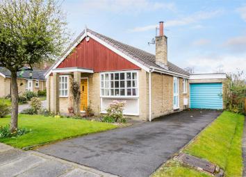 Detached bungalow For Sale in Otley