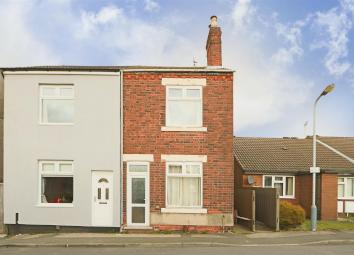 Semi-detached house For Sale in Nottingham