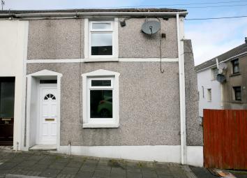 Terraced house For Sale in Aberdare