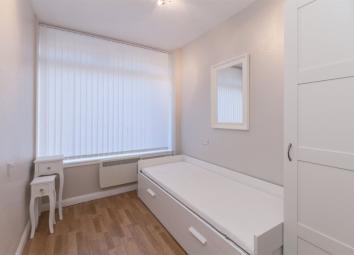 Studio To Rent in Edinburgh