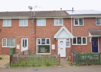 Terraced house For Sale in Newport Pagnell