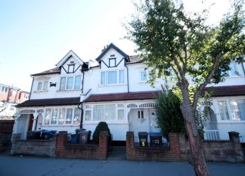 Terraced house For Sale in Thornton Heath