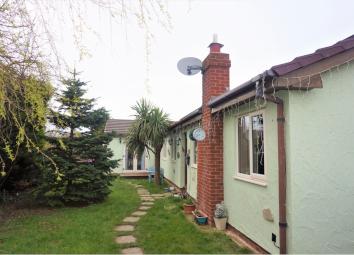 Detached bungalow For Sale in Holywell