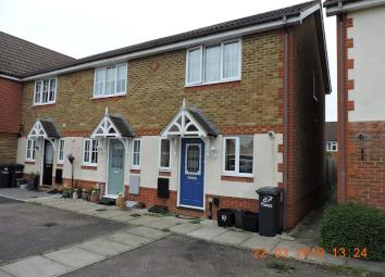 End terrace house To Rent in Waltham Cross