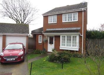 Detached house For Sale in Stevenage