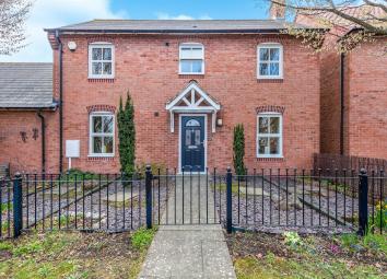 Detached house For Sale in Kettering