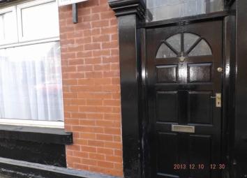 Terraced house To Rent in Stalybridge