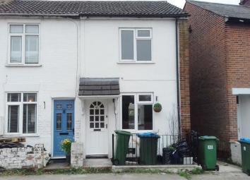 End terrace house For Sale in Aylesbury