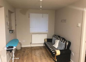 Bungalow To Rent in London