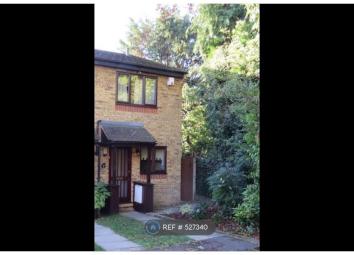 End terrace house To Rent in Orpington