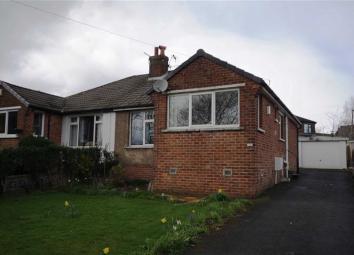 Semi-detached bungalow For Sale in Halifax