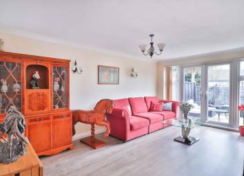 Terraced house For Sale in Waltham Abbey