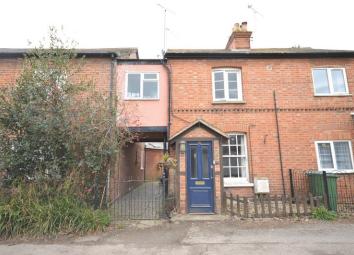 Terraced house For Sale in Aylesbury