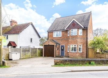 Detached house For Sale in Reading