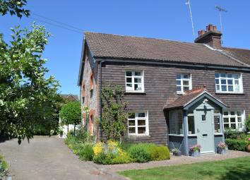 Detached house To Rent in Petersfield