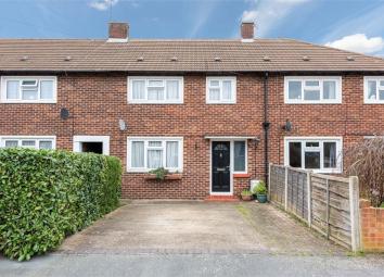 Terraced house For Sale in Walton-on-Thames
