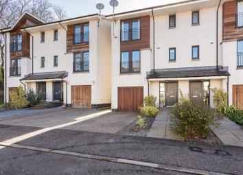 Town house For Sale in Dundee