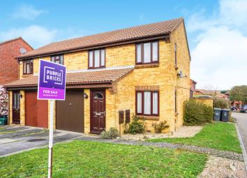 Semi-detached house For Sale in West Malling