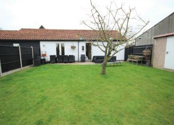 1 Bedroom Detached house to rent