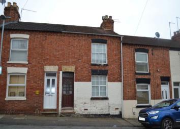 Terraced house For Sale in Northampton