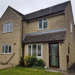 Semi-detached house To Rent in Tetbury